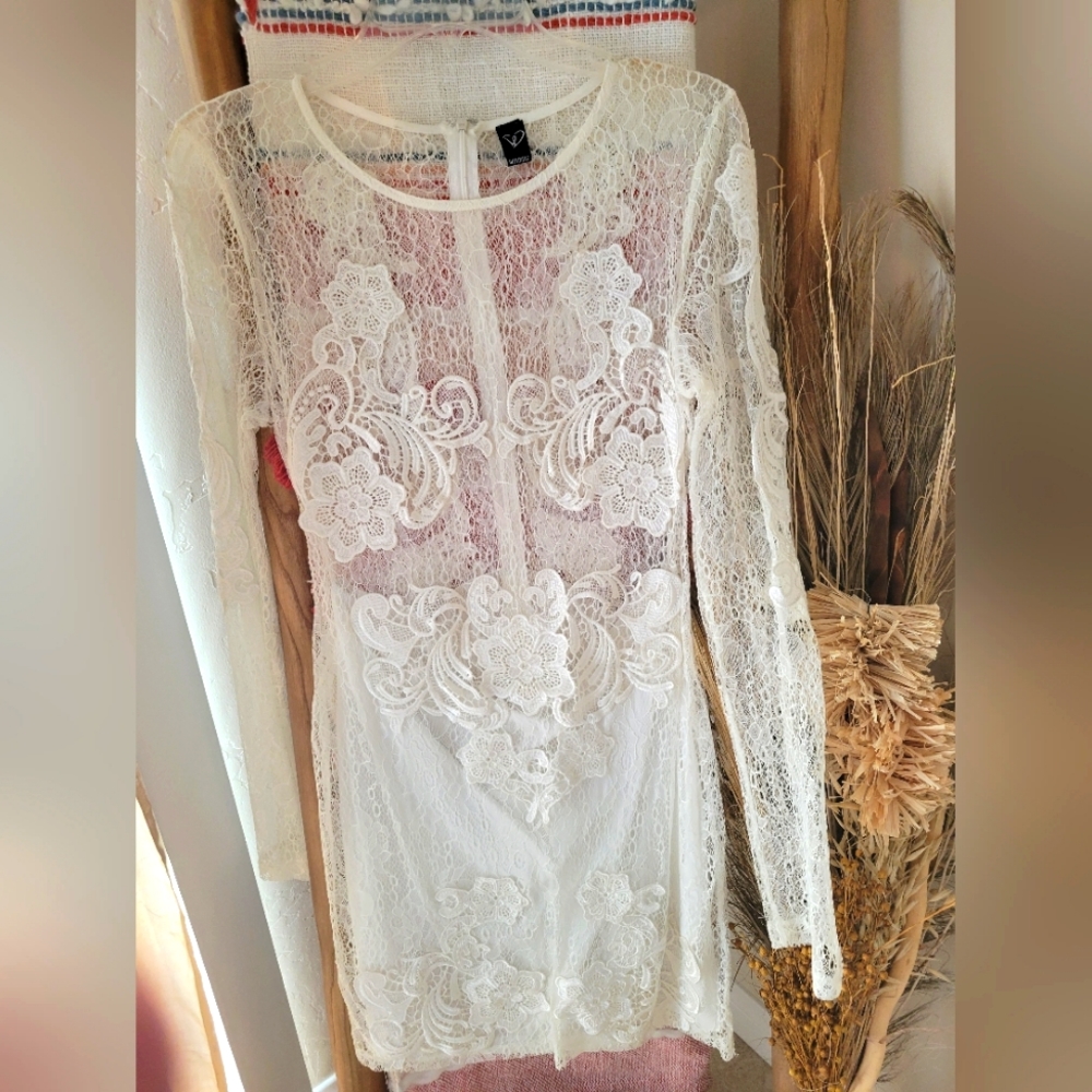 Windsor white lace dress